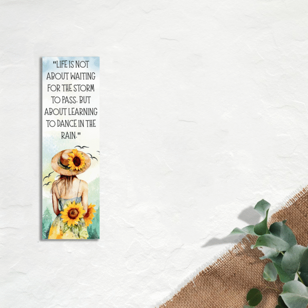 Feminine Theme - Set of 4 Minimalist Bookmarks - Laminated - Image 5